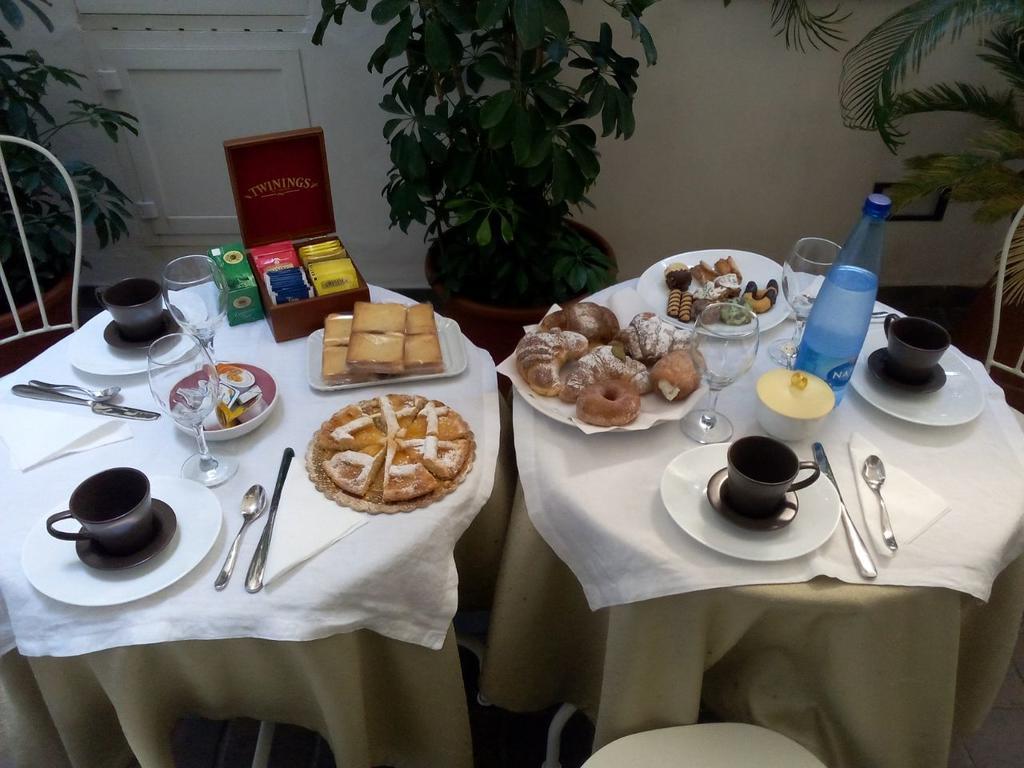 פלרמו B&B Museo Salinas מראה חיצוני תמונה